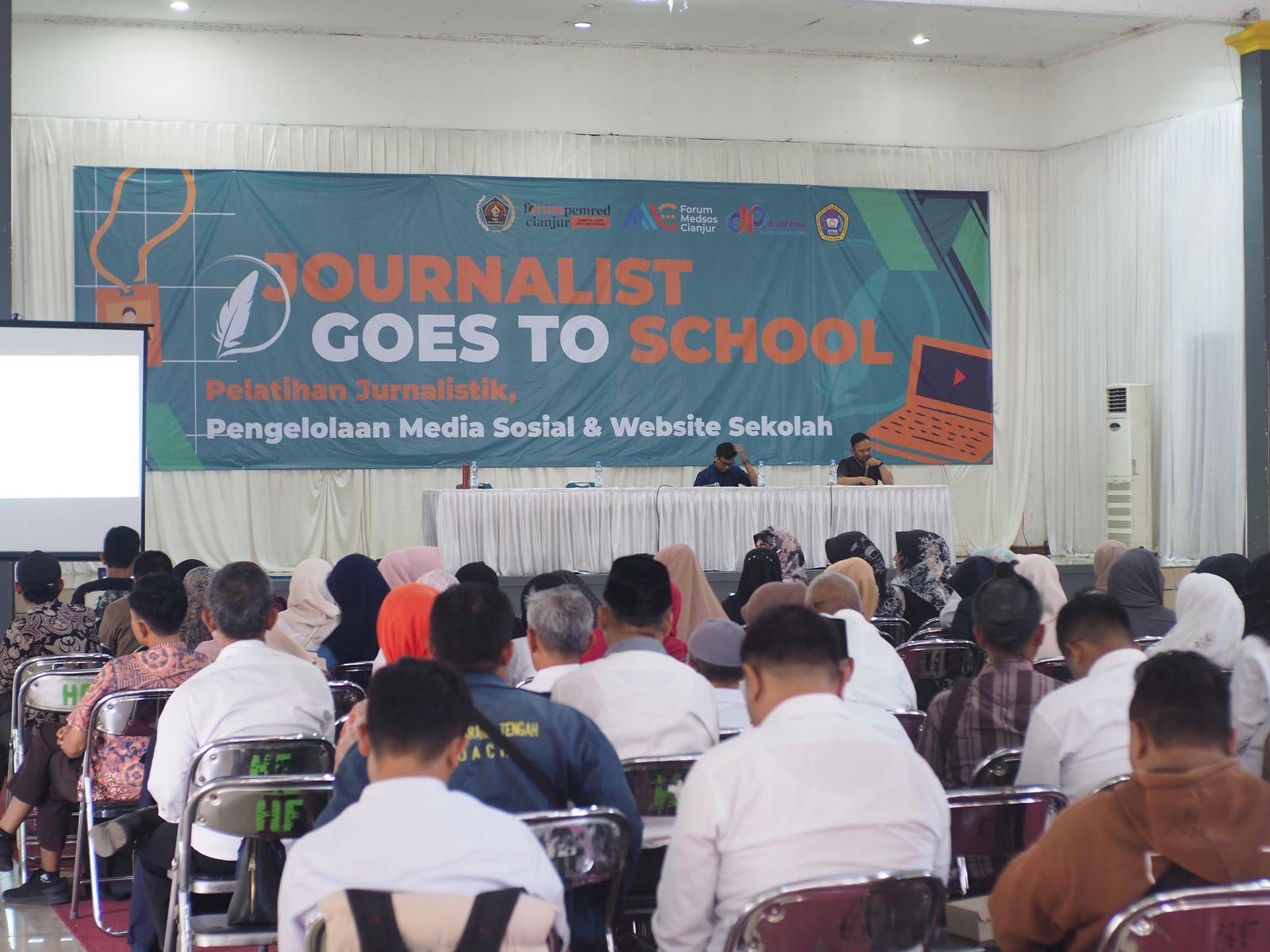 PWI Cianjur, Forum Pemred, dan Forum Medsos Gelar Pelatihan Jurnalistik untuk Kepala SMP dan PKBM