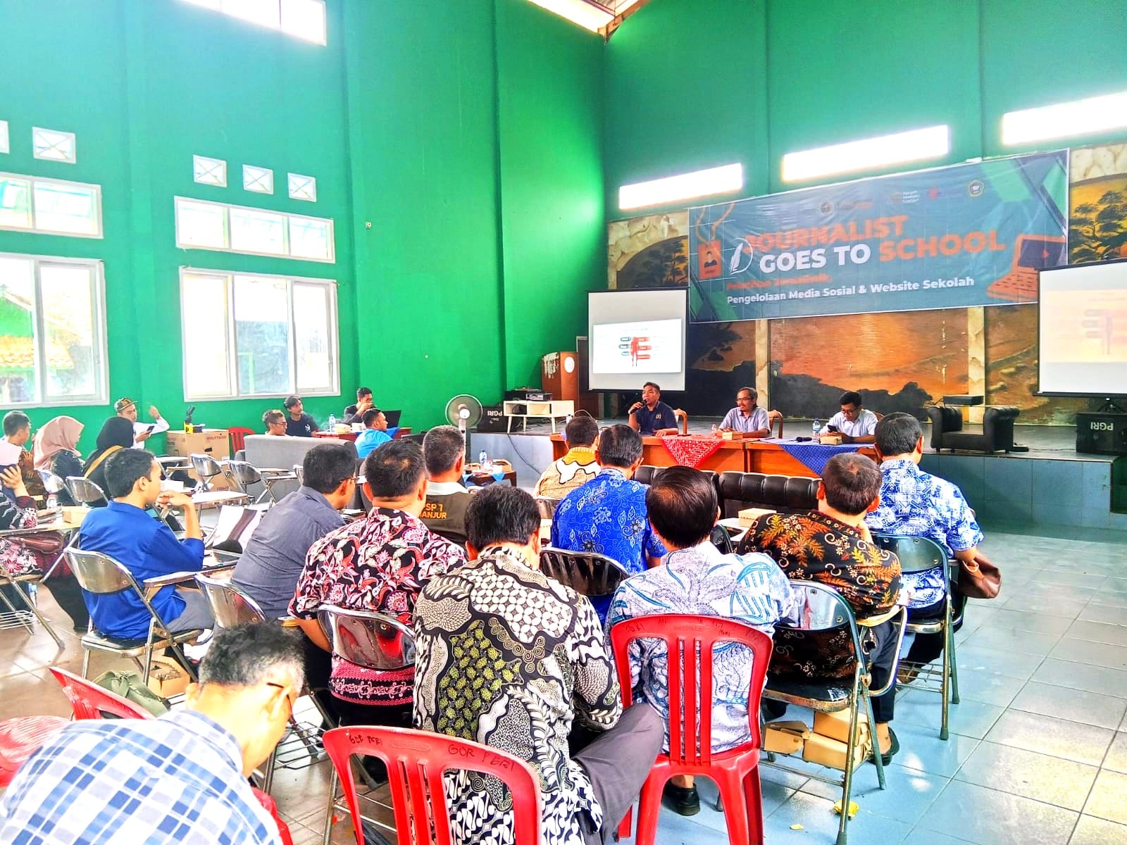 PWI, Forum Pemred, dan Forum Medsos Gelar Pelatihan Jurnalistik untuk Kepala SMP dan PKBM di Cianjur Selatan