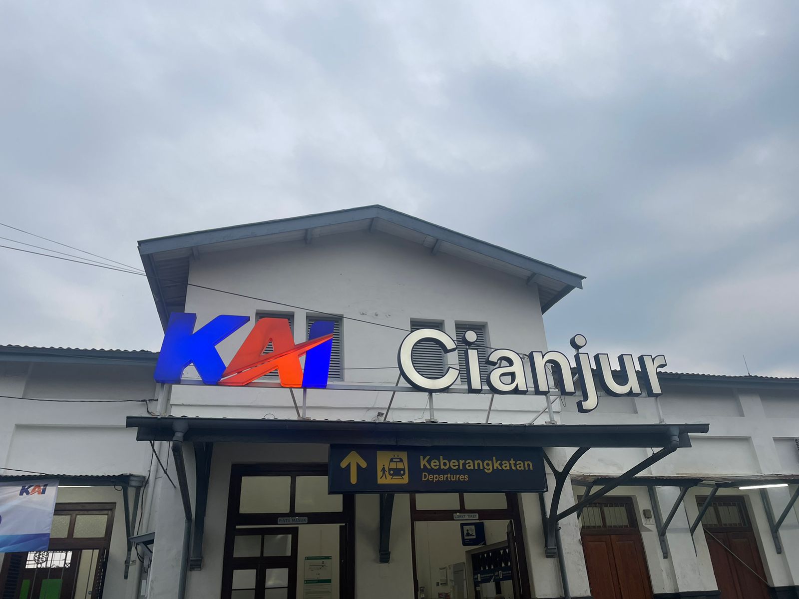 Sejarah dan Peran Penting Stasiun Cianjur dalam Jalur Kereta Api Era Kolonial