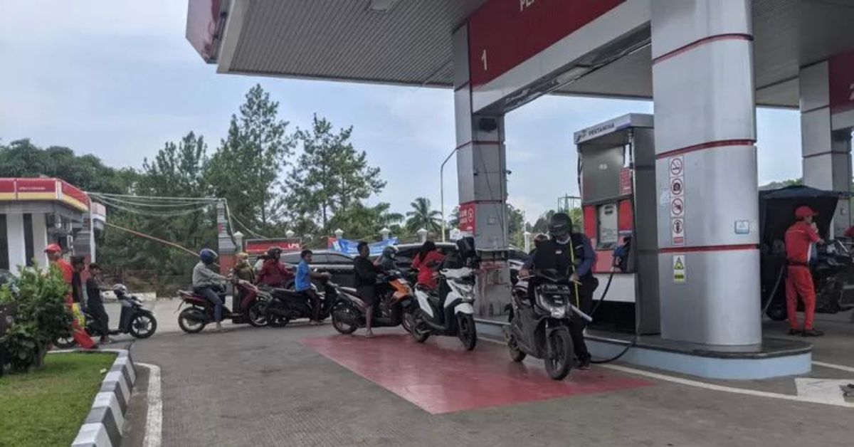 Harga Pertalite Tak Sesuai Realitas, Ternyata Lebih dari Rp 10.000 per Liter