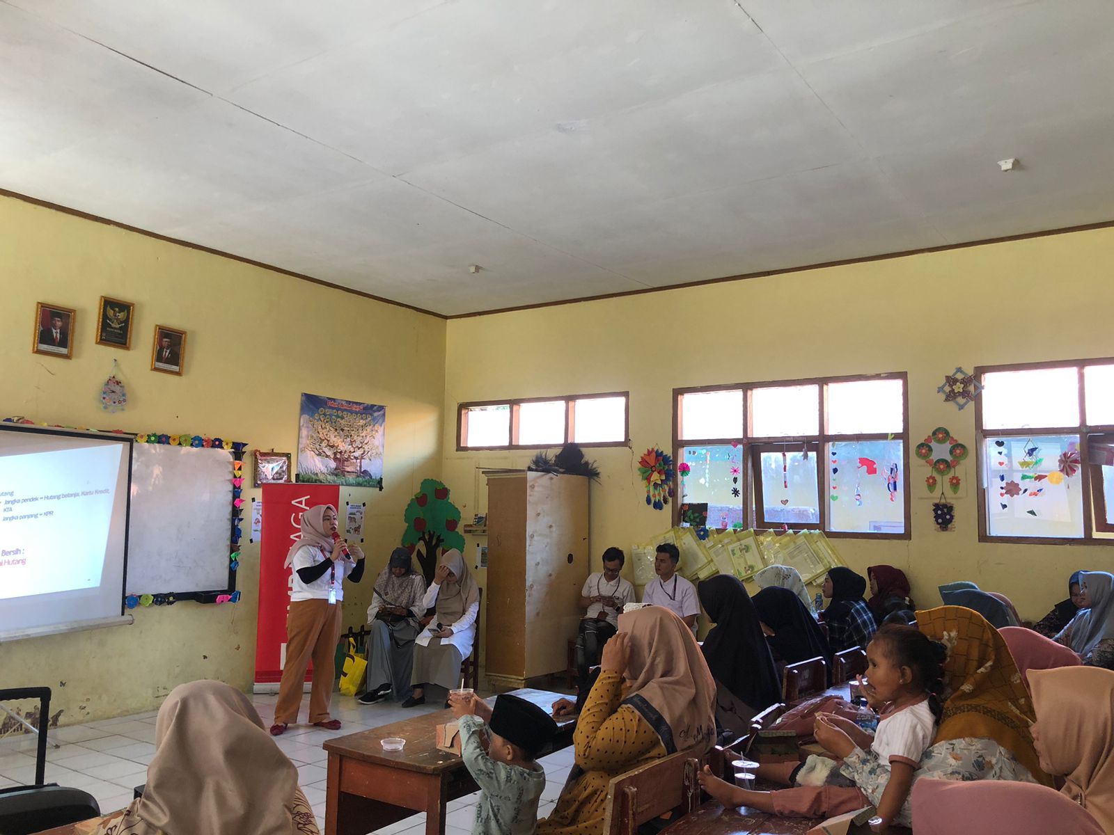 Kejar Mimpi Cianjur Goes to School Beri Edukasi Pencegahan Stunting dan Literasi Finansial di SDN Mekarjaya 1 Cianjur