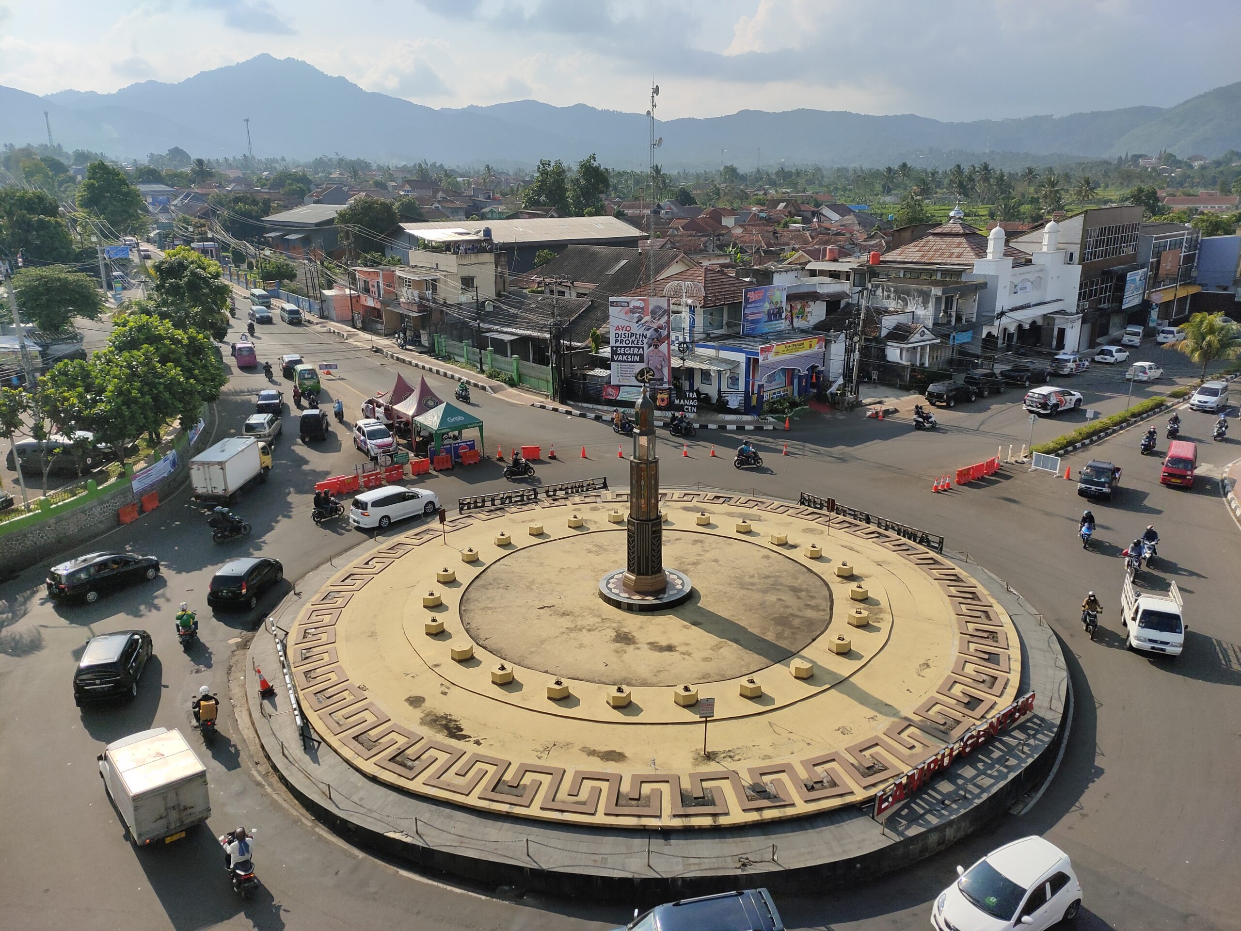 Umpan Lambung Pengembangan Daerah Kabupaten Cianjur Melalui Pengaruh Aglomerasi