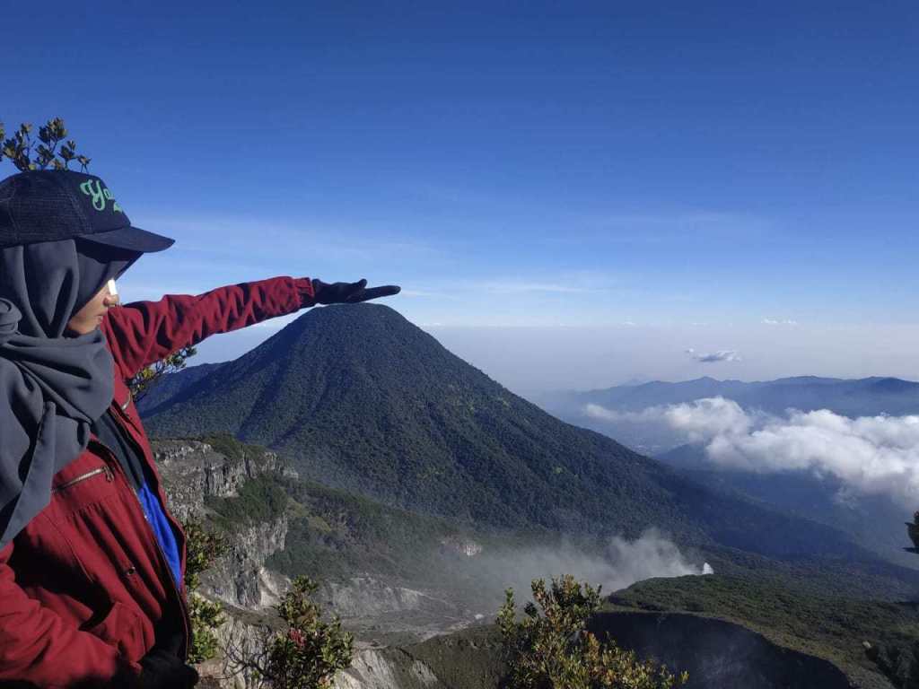 Jalur Pendakian Gunung Gede Pangrango Ditutup Sementara Selama Pilkada 2024