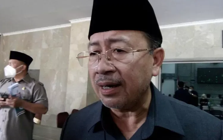 Bupati Cianjur Herman Suherman mendesak Presiden Prabowo Subianto mempercepat pembangunan Jalur Puncak II untuk atasi kemacetan.