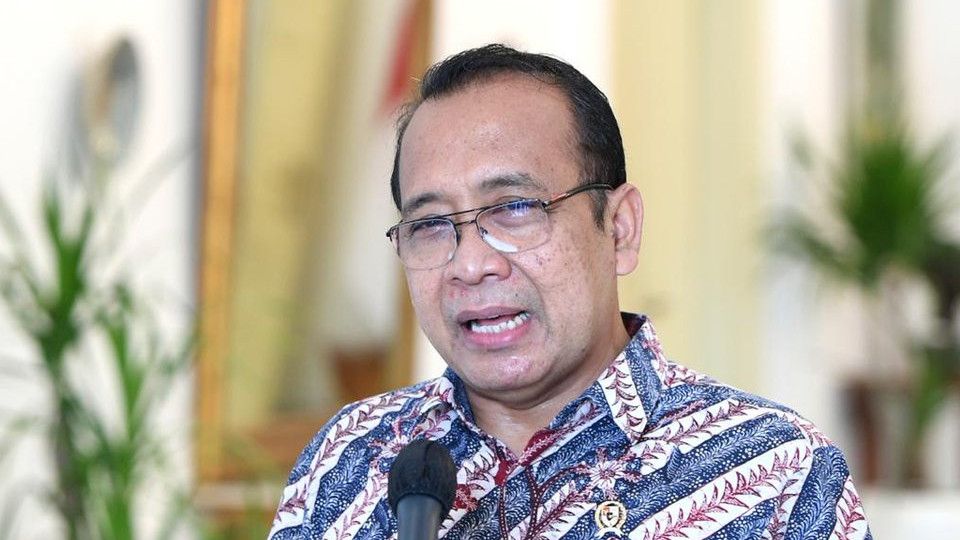 Menko PMK Pratikno menyatakan pencairan tunjangan kinerja dosen ASN masih dalam pembahasan antara Kemendikti Saintek dan Kemenkeu.