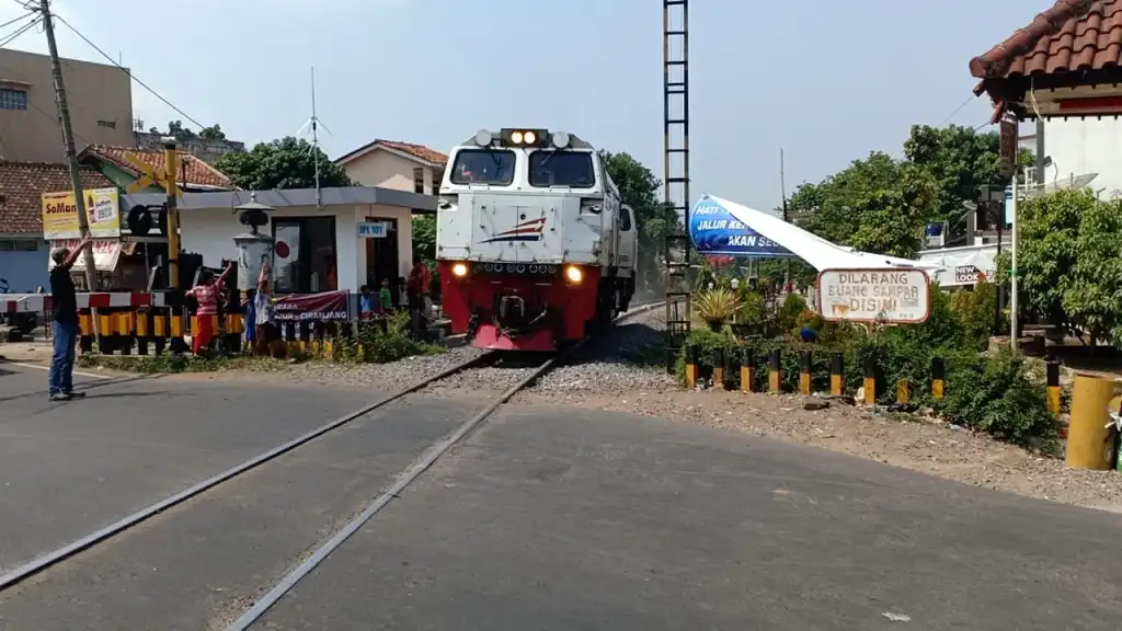 PT KAI akan memberlakukan Gapeka 2025 mulai 1 Februari, dengan perubahan jadwal keberangkatan KA Siliwangi termasuk di Stasiun Cianjur.