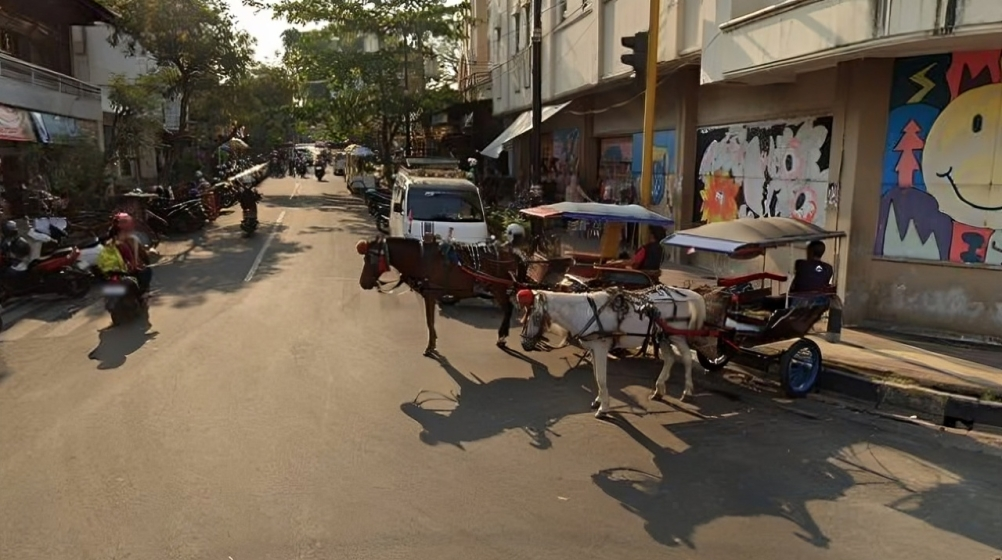 Pemkab Cianjur merancang delman dan becak jadi transportasi wisata untuk tingkatkan kesejahteraan pengemudi sekaligus daya tarik pariwisata lokal.