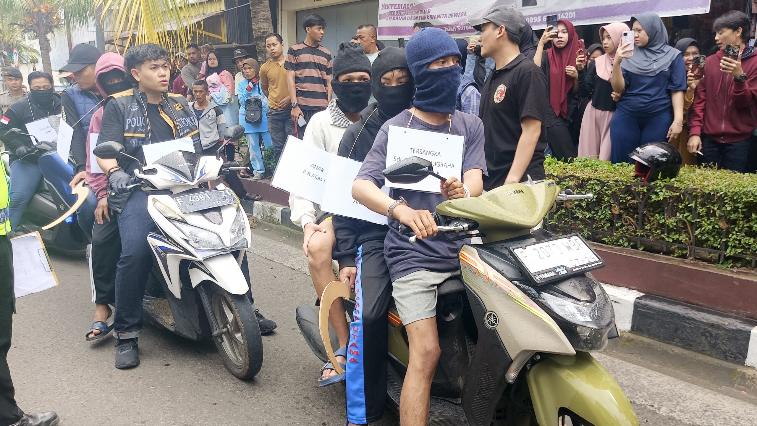 Polisi tangkap 4 anggota geng motor pelaku penganiayaan di Cianjur. Dua pelaku lainnya masih buron.