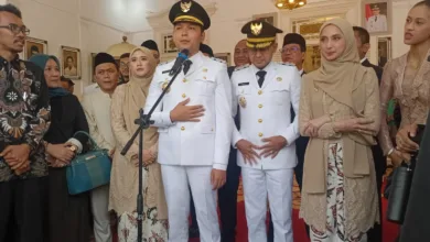 Bupati dan Wakil Bupati Cianjur, Wahyu-Ramzi, disambut meriah usai pelantikan bersejarah oleh Presiden di Istana Negara.