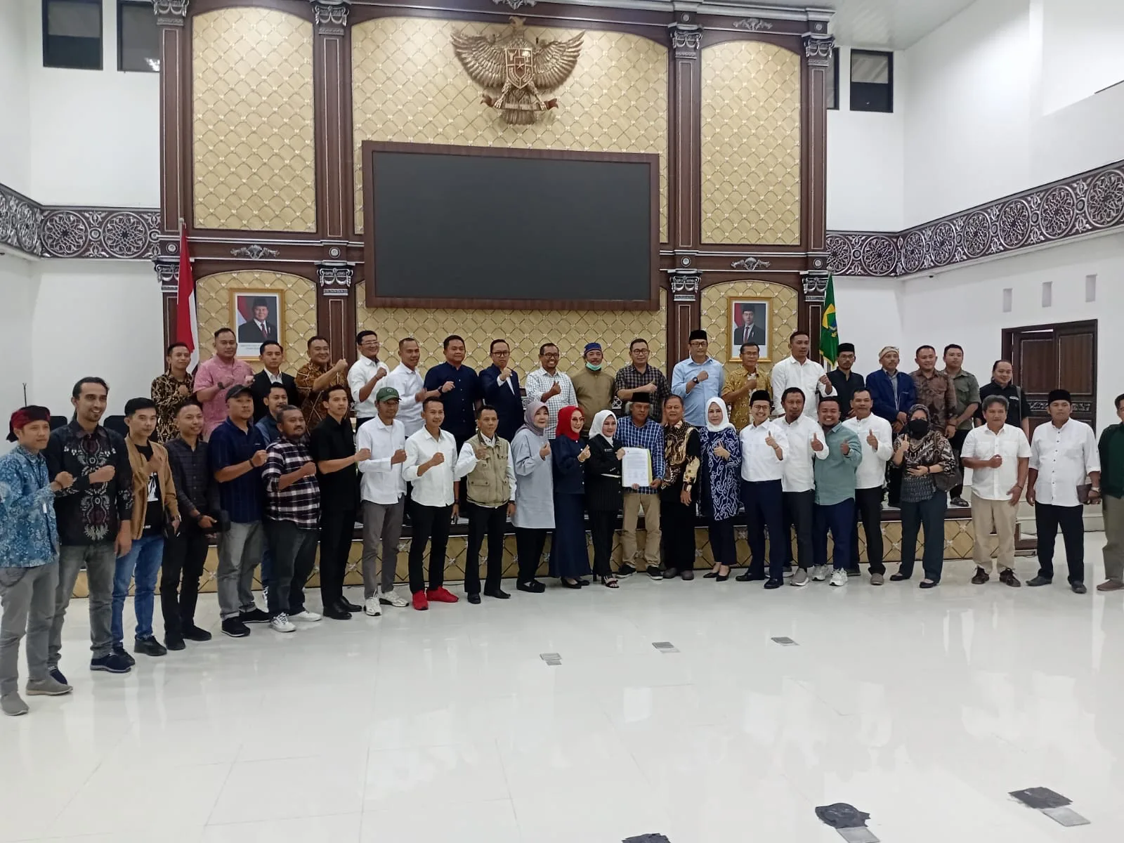 Forum Cianjur Selatan Bergerak menggelar audiensi dengan DPRD Kabupaten Cianjur pada Selasa (4/2/2025) terkait percepatan pemekaran Cianjur Selatan