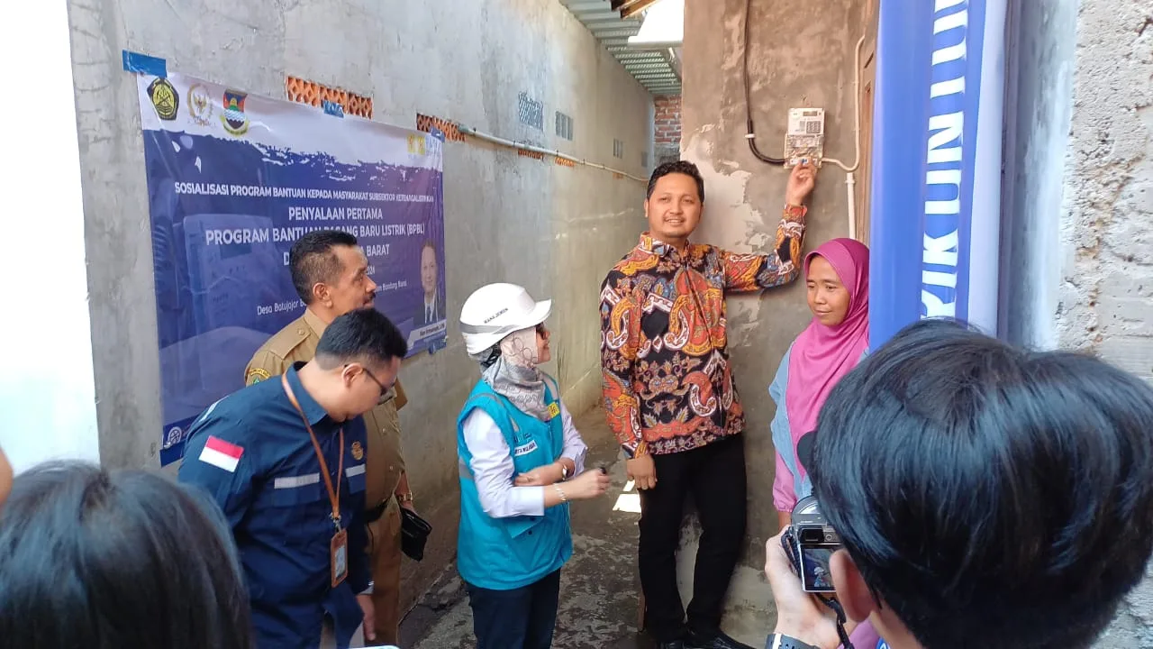 28.560 Rumah Tangga di Jawa Barat Nikmati Listrik Berkat Program BPBL 2024