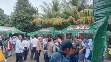 Agrishow Munggahan Bari Ngaduren hadir di Cianjur, menawarkan durian lokal premium, produk petani, dan pangan murah langsung dari tangan pertama.