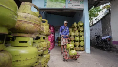 Larangan Eceran Gas Elpiji 3 Kg Disebut Bukan Dari Prabowo, Bahlil Lahadalia Bilang Begini