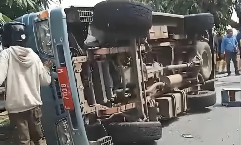 Minibus Rombongan Dekan Unsur Cianjur Terguling di Sukabumi, 11 Orang Luka-Luka