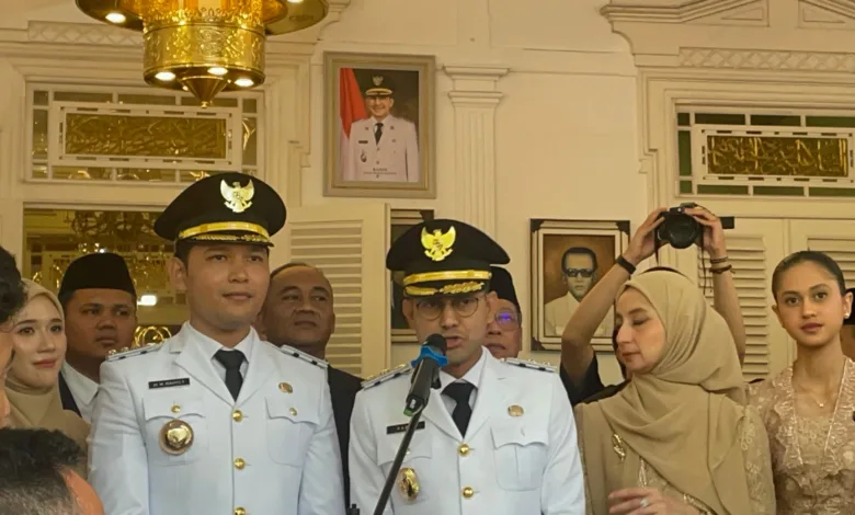 Pasangan Wahyu-Ramzi mencetak sejarah sebagai Bupati dan Wakil Bupati Cianjur pertama yang dilantik di Istana Negara Jakarta oleh Presiden RI, Prabowo Subianto