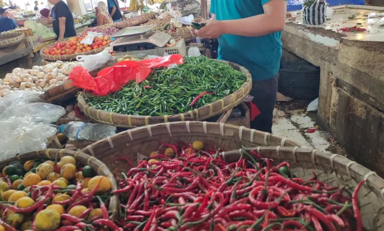 Pedagang Ungkap Alasan Harga Cabai di Cianjur Terus Naik