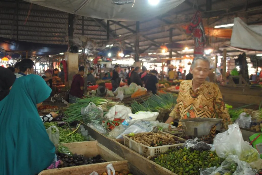 Warga Cianjur Berhemat Jelang Ramadan 2025, Harga Pangan Tinggi Jadi Masalah