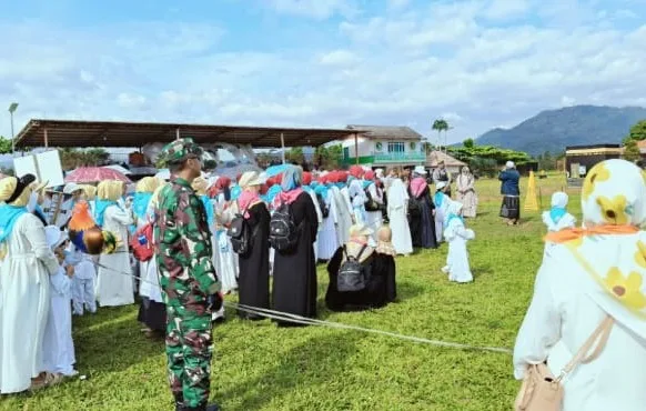 Warga Desa Sukaraharja antusias ikuti manasik Haji, fokus pada kesiapan mental dan spiritual untuk perjalanan ibadah ke Tanah Suci.