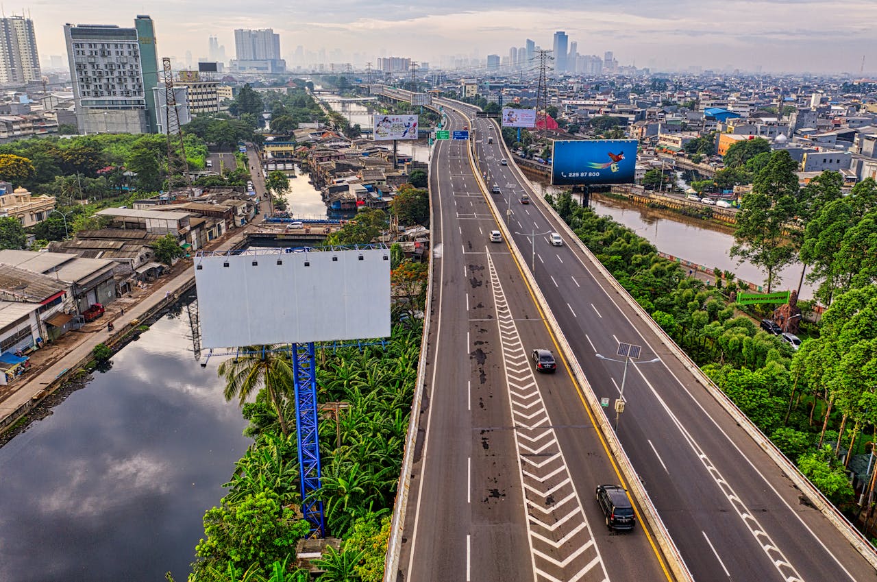 Diskon Tol 20 Persen untuk Mudik Lebaran 2025, Tiket Pesawat Juga Turun!