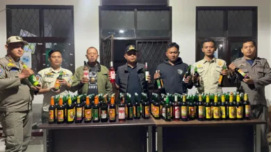 Satpol PP Cianjur kembali razia miras selama Ramadan.