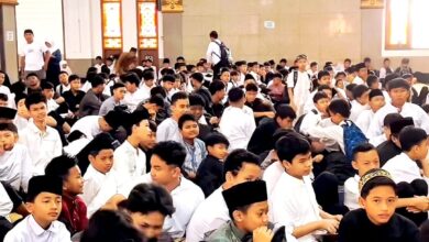 Sebanyak 1.200 siswa mengikuti Pesantren Kilat di Masjid Agung Cianjur.