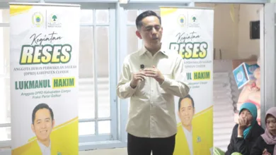 Lukmanul Hakim Dorong Peningkatan Minat Bersekolah, Canangkan Satu Desa 300 Anak SD Terima Beasiswa