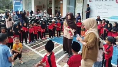 SBH BBPK Ciloto menggelar edukasi cuci tangan pakai sabun (CTPS) dan sikat gigi untuk anak TKQ Assyifa, Rabu (30/07/2025).