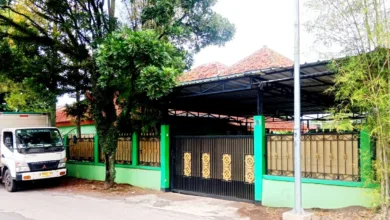 Kejari Cianjur menggeledah rumah eks Kadishub, Dadan Ginanjar, tersangka kasus korupsi PJU, pada Senin (11/08/2025).