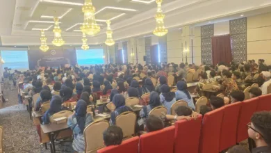 Suasana Bimbingan Teknis (Bimtek) Penjamah Makanan Satuan Pelayanan Pemenuhan Gizi (SPPG) yang diikuti 800 peserta di Hotel Gino Feruci, Cianjur.