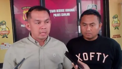 Kasatreskrim Polres Cianjur AKP Fajri Ameli Putra memberikan keterangan terkait pemeriksaan 10 pelajar yang terlibat duel viral di media sosial.