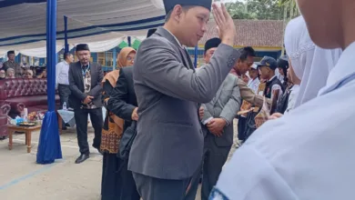 Bupati Cianjur dr. M. Wahyu Ferdian saat menyapa siswa SMP di Kabupaten Cianjur. Foto: Fauzi/CianjurUpdate